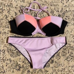 Victoria’s Secret bikini